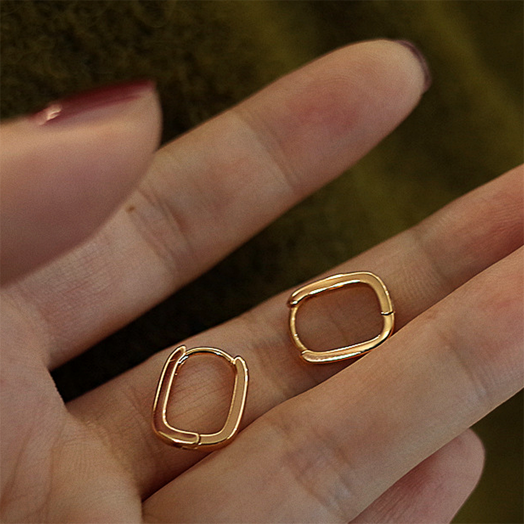 Petite Rounded Rectangle Huggie Hoop Earrings — angle and structure view — CRYSTARO